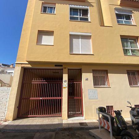 Torremolinos Centro - Beautiful , Newly Renovated 2 Bedroom Apartment Экстерьер фото